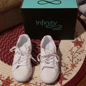 Infinity by cherokee all white nursing sneaker